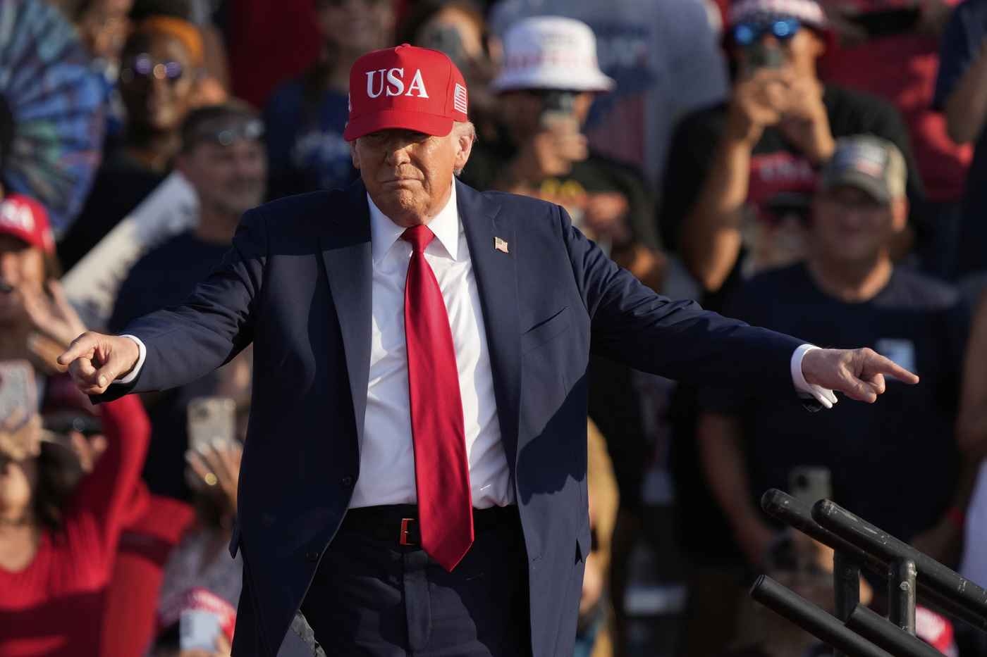 Arme mensen geven geld aan miljardairs: de grote schoonheid van Trumps Amerika