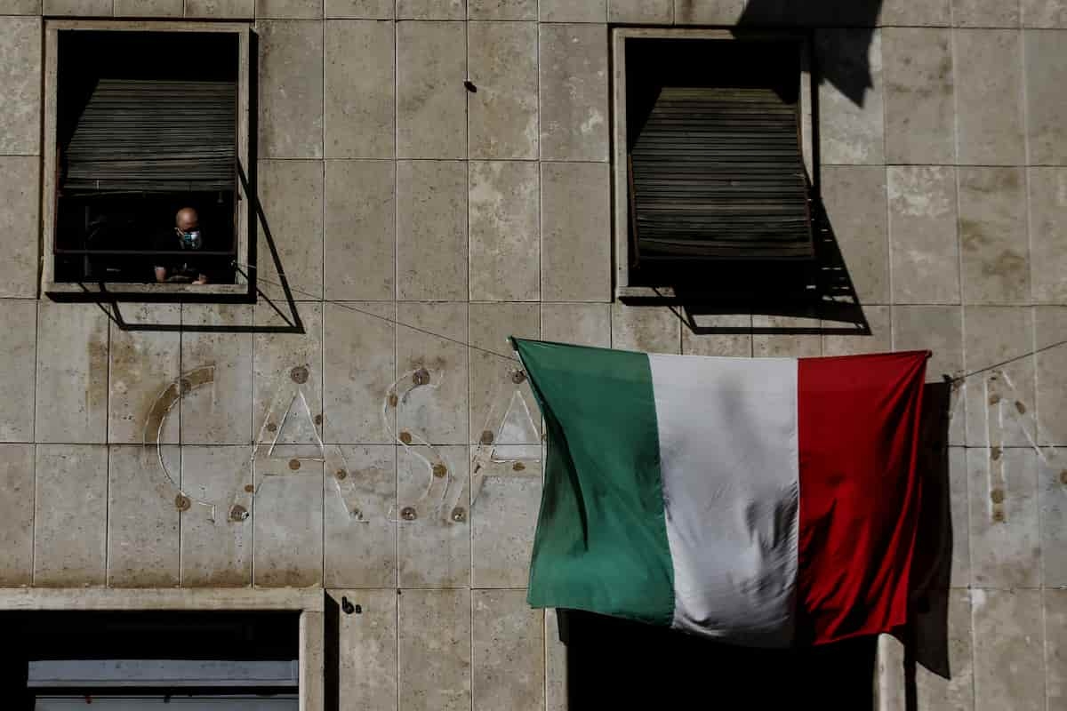 CasaPound: "Leoncavallo? O despejo é um blefe, são só negócios. Vamos defender o prédio, não vamos sair daqui."