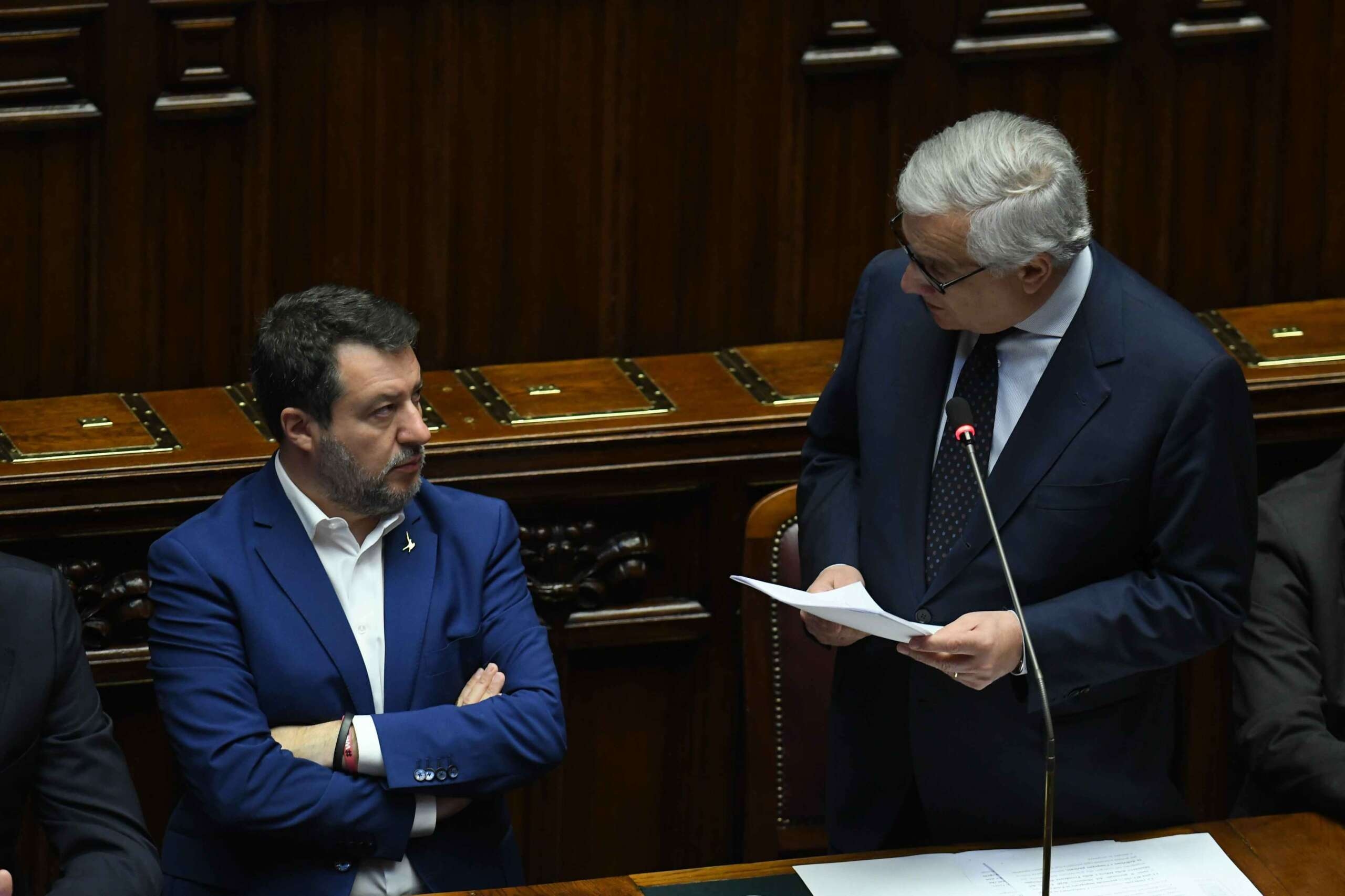 Salvini contro Macron, Tajani rimette il Capitano al suo posto: “Degli Esteri mi occupo io”