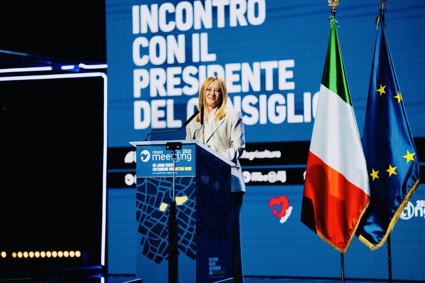 Ele não sabe nada sobre o catolicismo, o desastre de Meloni em Rimini
