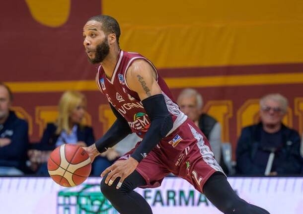 Basketbol - Adrian Banks'ın ebedi sınıfı: Libertas Livorno'nun kurtuluşu için 43 sayı - Spor - Varese Haberleri