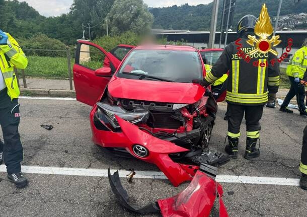 Grantola - Three injured in a car crash in Grantola - - Varese News