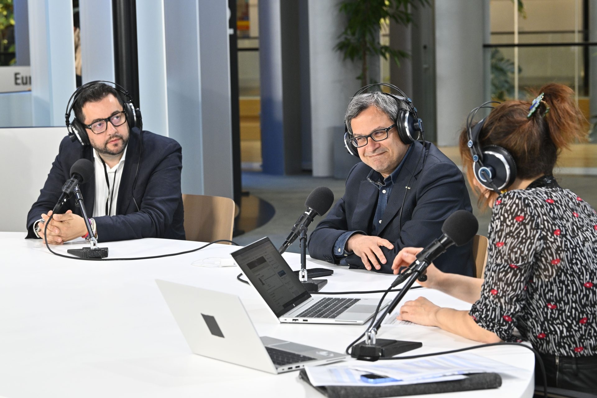 Milán-Estrasburgo: crónica de un viaje “eléctrico” con los eurodiputados Pedullà y Torselli