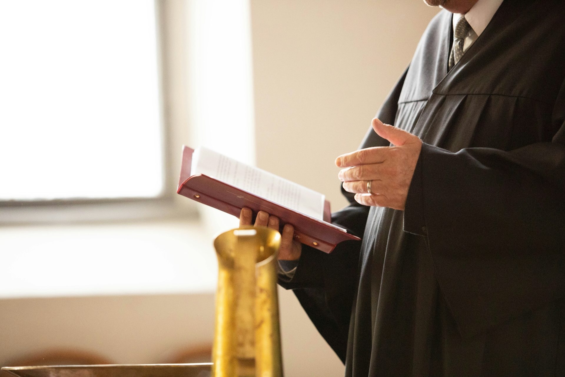 Perugia, judge cancels debt of two spouses with three children