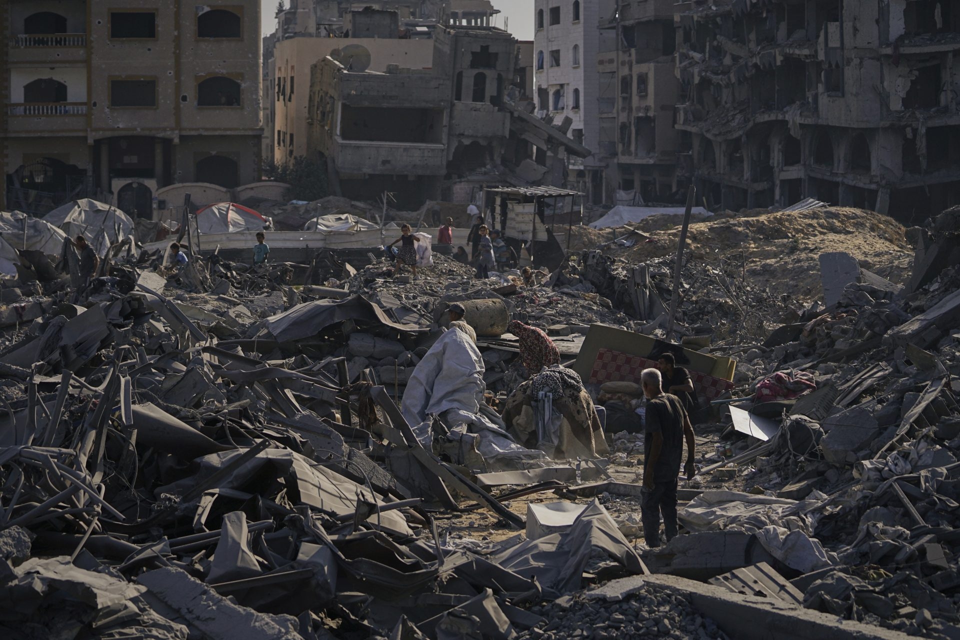 Gaza wordt volledig aangevallen, maar de Italiaanse regering blijft stil.