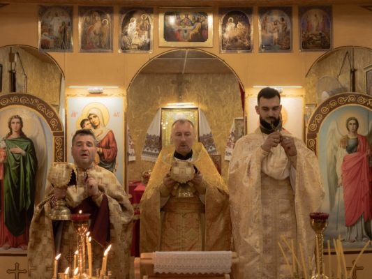 Le autorità ucraine vogliono vietare la chiesa a causa della lealtà verso Mosca