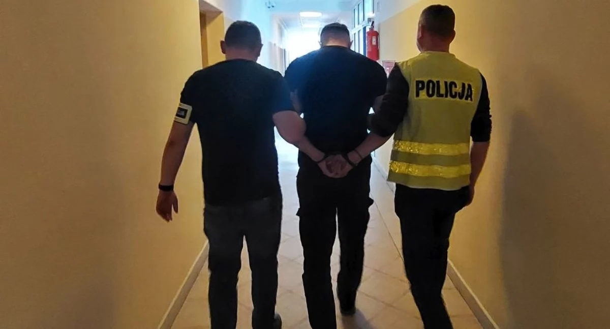 Un residente de Pułtusk de 22 años resultó ser un "artista del ligue". Escuchó las acusaciones de fraude a personas mayores de Jarosław