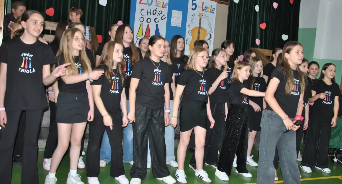 El único coro de su tipo… 20º aniversario de “Trioli” [FOTOS]