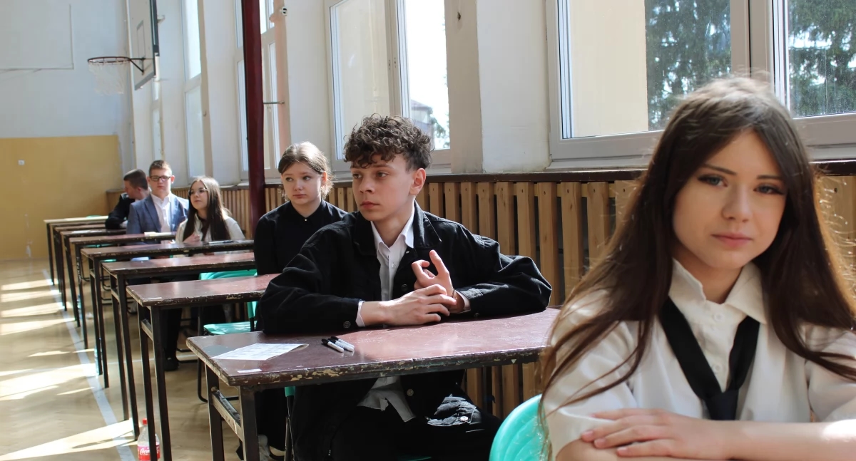 La popularidad de las escuelas secundarias no disminuye. El porcentaje más bajo de estudiantes elige escuelas profesionales de primer grado.