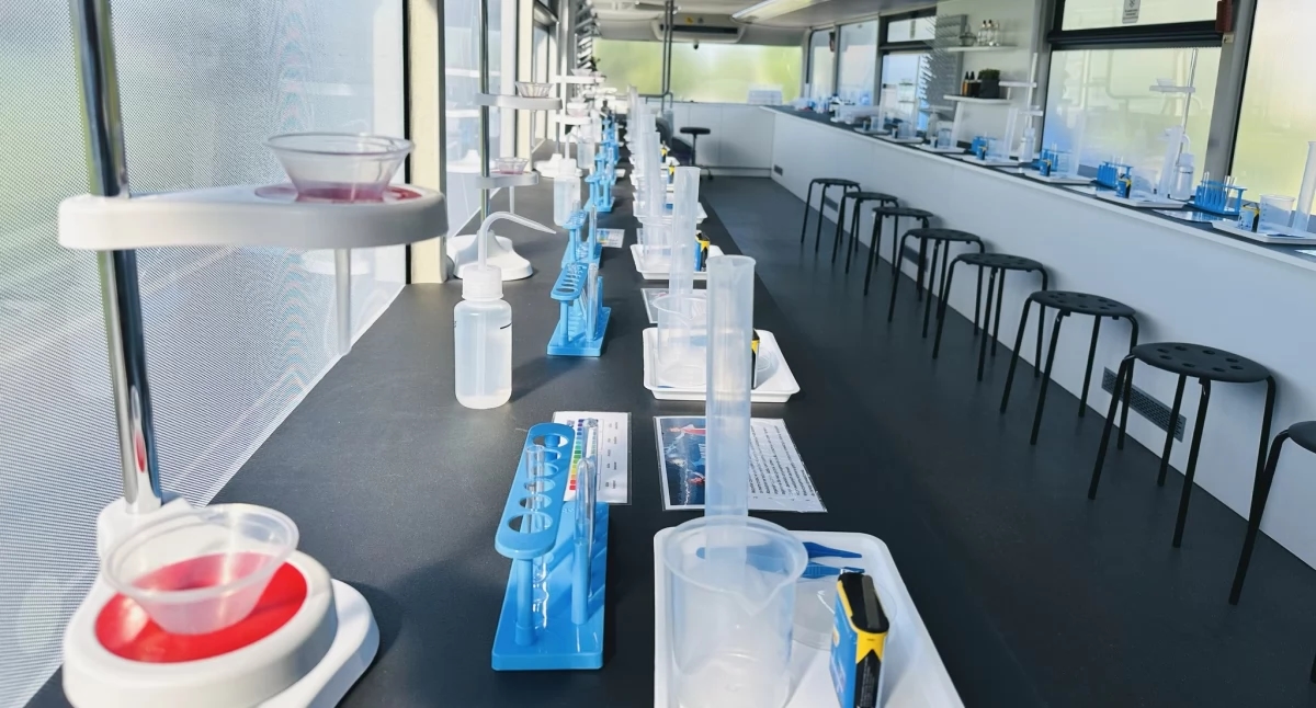 Saturday with the Mobile Science Laboratory at the Przemyśl Market Square