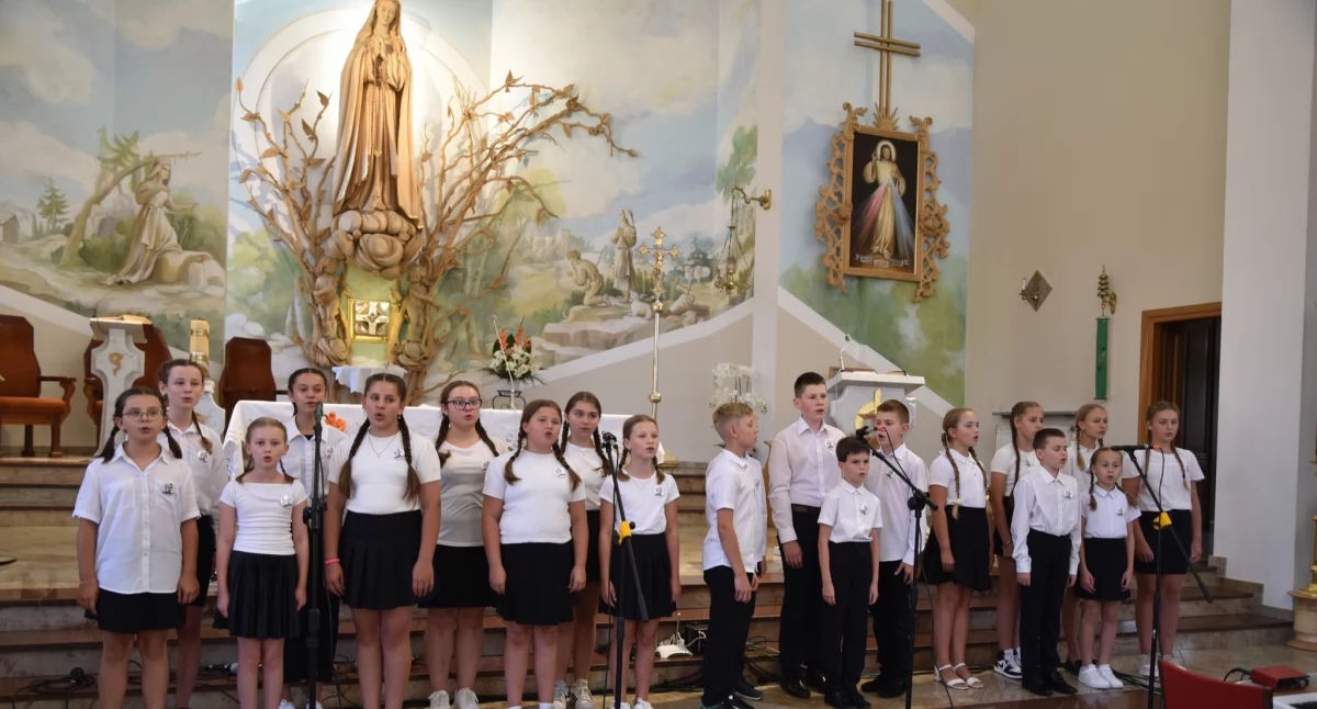 In tribute to the Warsaw Uprising participants – patriotic concert in Rozbórz [PHOTOS]