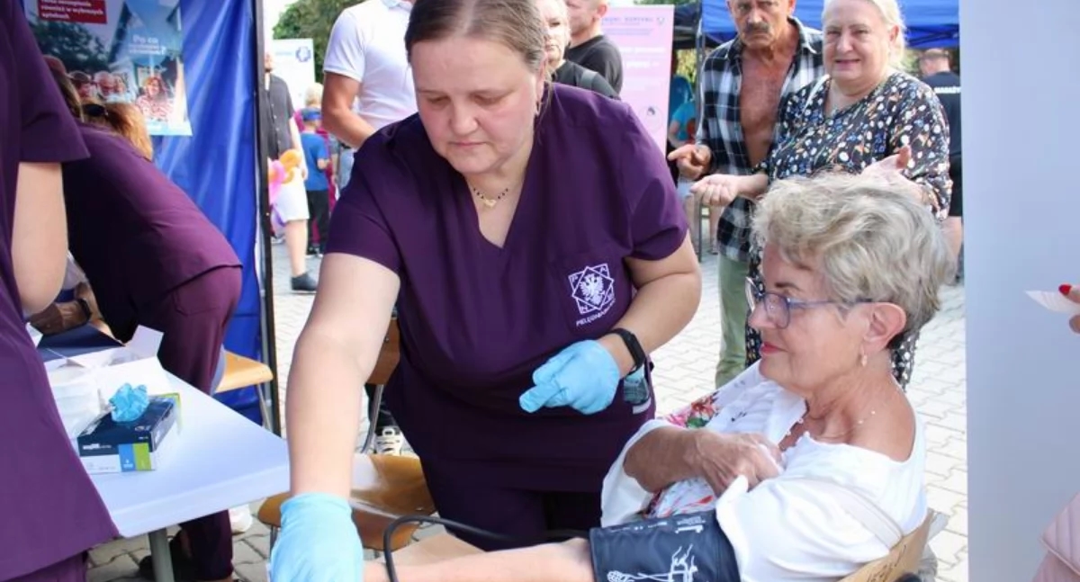 Diversão em família em clima de piquenique. O hospital convidou os hóspedes para um evento ao ar livre repleto de atrações [GALERIA]
