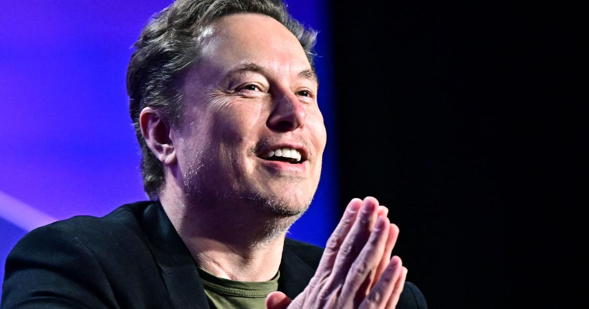 Potansiyel bir trilyoner olan Elon Musk, "CEO maaşlarının hızla arttığı bir dönemde"
