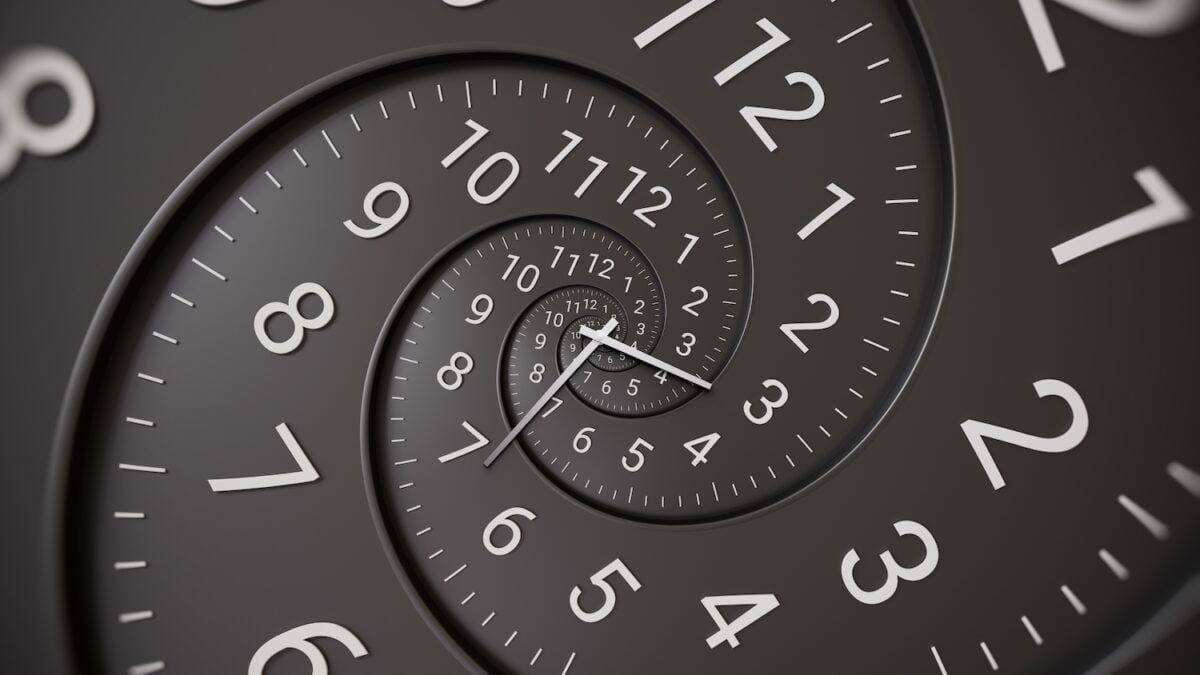 Here’s What Happens When Your Phone’s Clock Changes Itself on Nov. 2