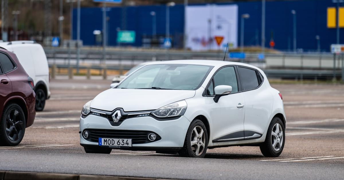 Coches Clio y C3 entre 2000 y 3000 euros: este taller revende vehículos confiscados a infractores de tráfico a precios de ganga.