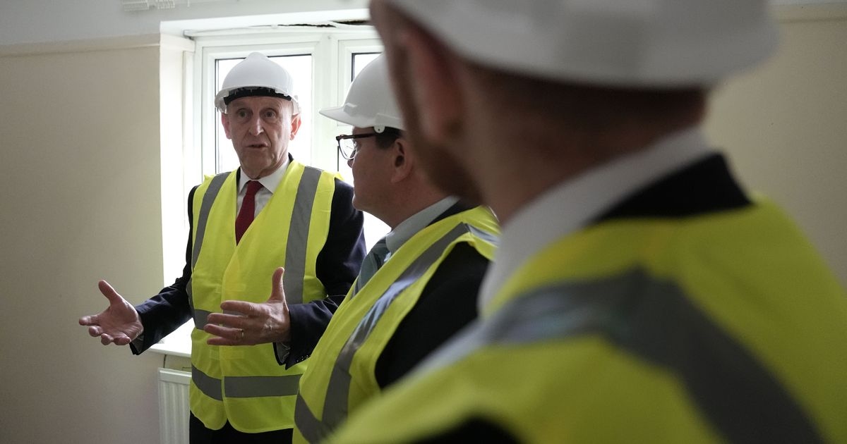 Скандал с домами военных, непригодными для героев, будет прекращен с помощью 9-миллиардной помощи