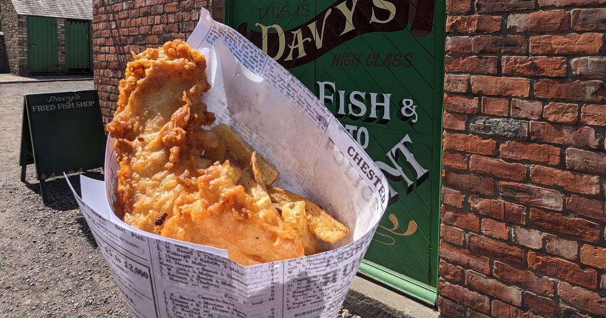 "Visitei uma loja de fish and chips no Reino Unido que parece ter parado no tempo - foi a melhor que já provei."