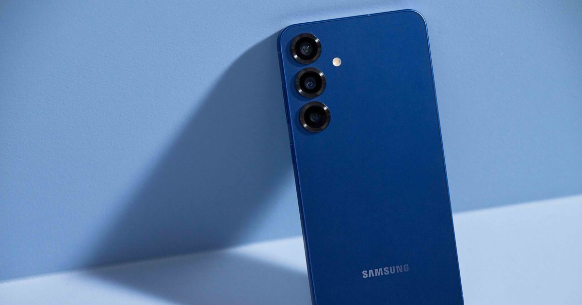 'Mobil fırsatları karşılaştırıyorum ve gördüğüm en ucuz Samsung Galaxy S25 planı bu'