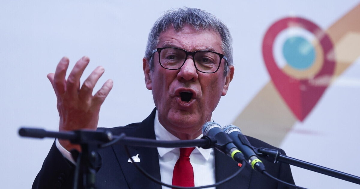 La CGIL (Confederación General Italiana del Trabajo) ha convocado una huelga general para el 12 de diciembre. Meloni replica con ironía: "¿Y qué día es ese?".