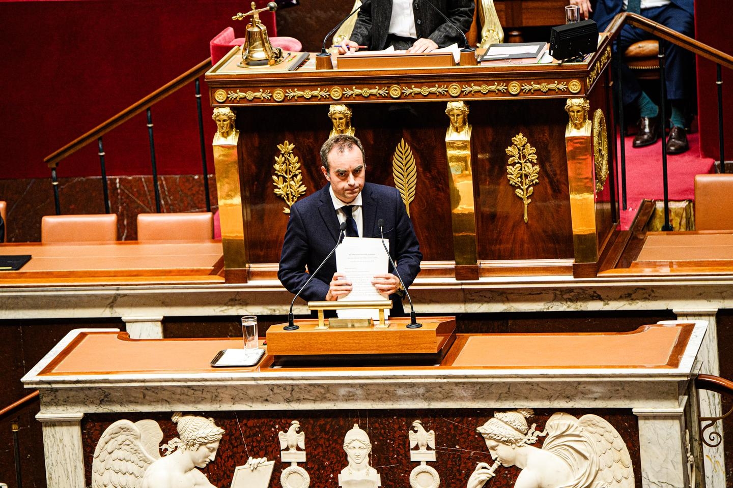 Budżet na rok 2026: plan Lecornu, ambitny, ale bardzo kruchy