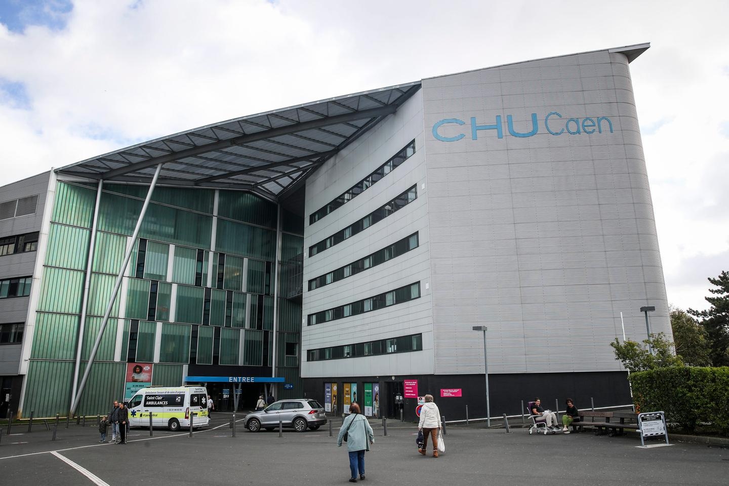 En el Hospital Universitario de Caen, a partir del lunes ya no habrá internos en el servicio de urgencias debido a la falta de médicos adjuntos para supervisarlos.