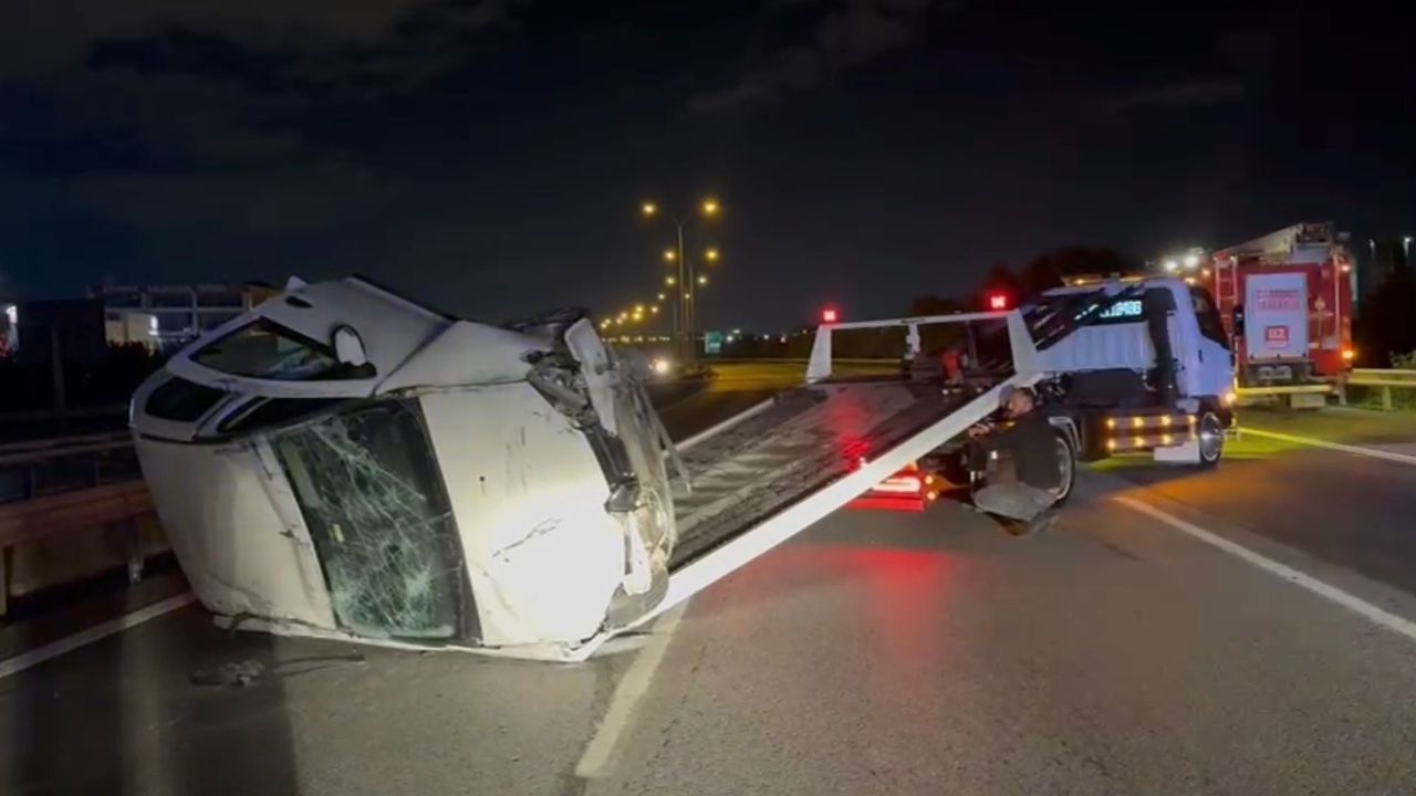 Two cars collided on the Sultanbeyli TEM Highway