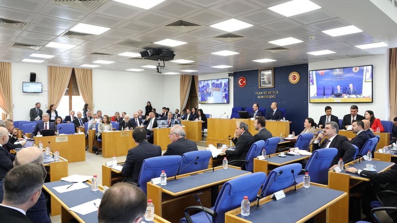 The bill containing tax regulations is in the commission