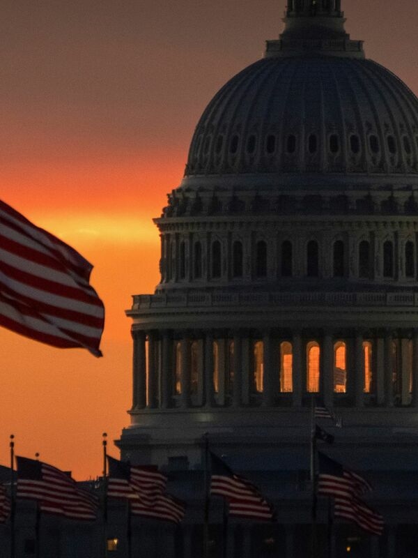 Küçük bir adım ama önemli: Senato'da Cumhuriyetçi çoğunluğa katılan yeterli sayıda Demokrat, bütçe tartışmasını ilerletmeye yetecek gibi görünüyor.