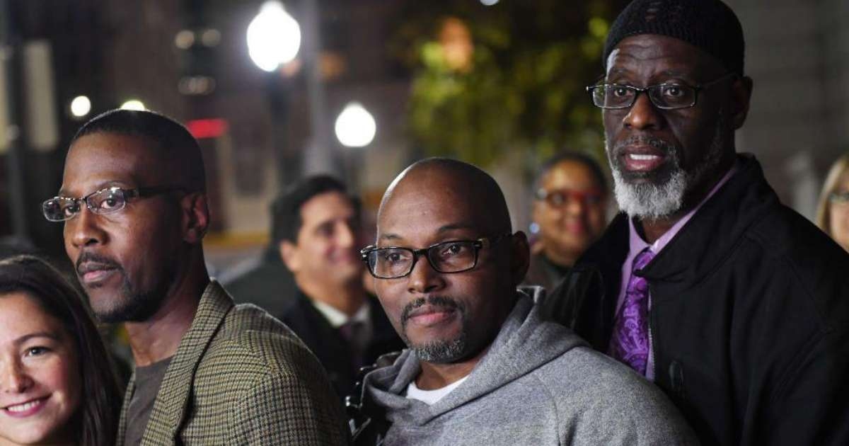 'Mijn valse getuigenis veroordeelde 3 tieners tot levenslange gevangenisstraf, en dat schuldgevoel achtervolgt mij nog steeds.'