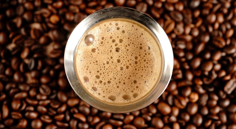 3 to 5 cups a day. Scientists: The timing of coffee drinking is most important.