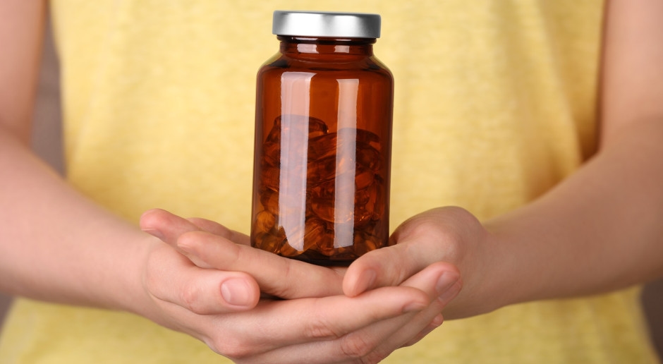 Ein gefährlicher Mangel. Bei einem Mangel an diesem Vitamin werden die Knochen so spröde wie Porzellan.