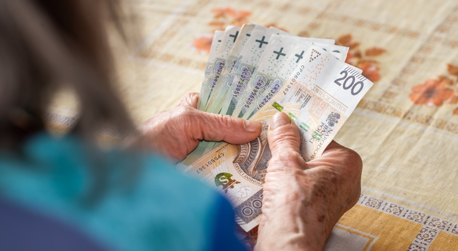 450 PLN por mês. Novas regulamentações limitam a possibilidade de estadias gratuitas.