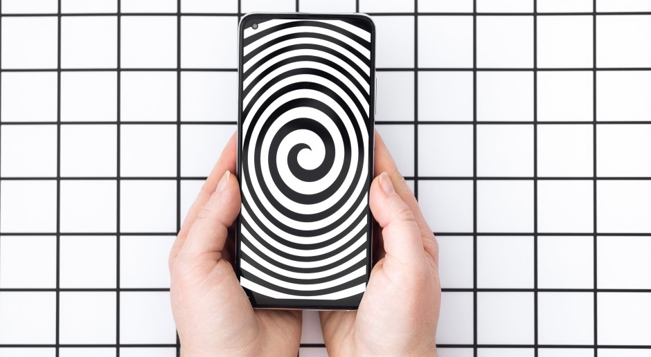 Scorrerai sempre le pagine del tuo telefono? Probabilmente sei sottopagato.