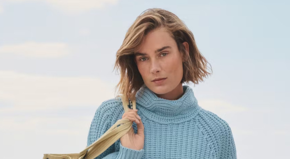 Questo è uno dei tessuti a maglia più ambiti al mondo. Lo troverete nei maglioni di lusso per l'autunno e l'inverno 2025.