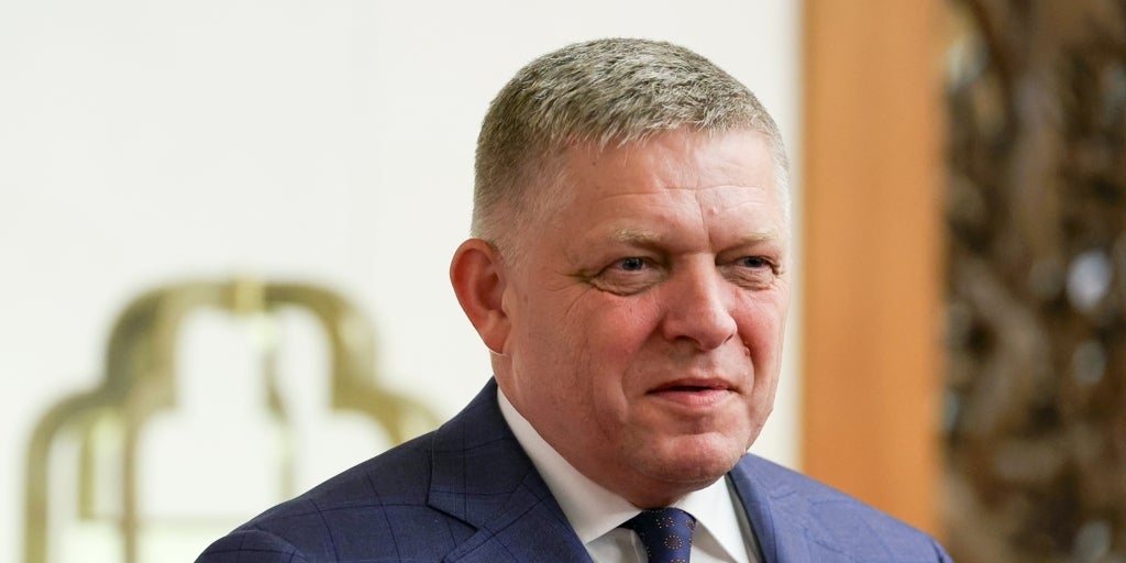 Премьер-министр Словакии называет новый раунд увольнений госслужащих мерой жесткой экономии.