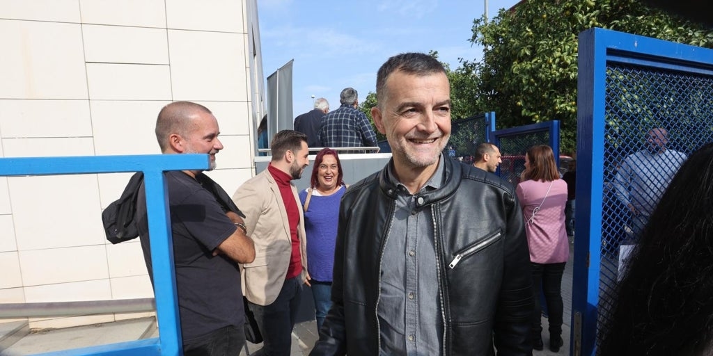 IU appelle Podemos à accélérer la présentation d'une candidature unifiée de la gauche aux élections générales