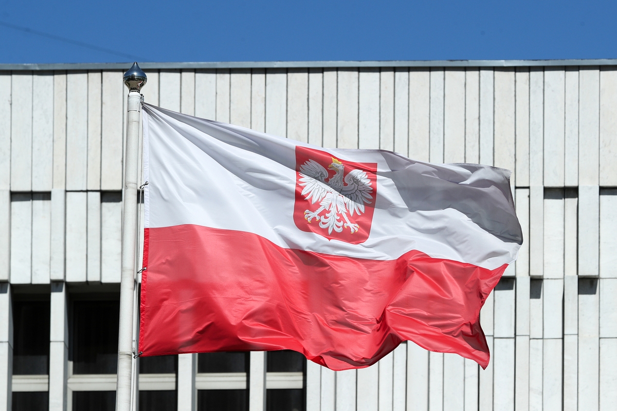 Sono state segnalate ricerche di UFO in Polonia.