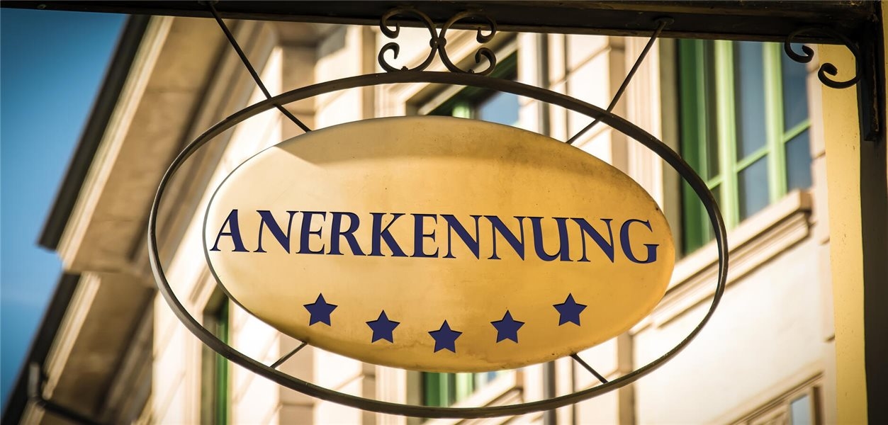 Federalny Sąd Administracyjny ułatwia lekarzom niepełnosprawnym uzyskanie licencji lekarskiej.