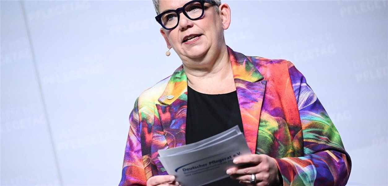 La présidente du Conseil des infirmières, Mme Vogler : Nous avons besoin de soins primaires axés sur le travail d’équipe plutôt que sur le médecin.