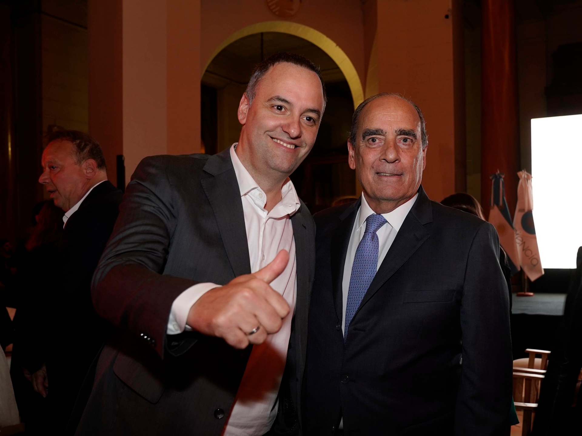 Guillermo Francos ve Lisandro Catalán istifa etti: Başkan, Manuel Adorni'yi Genelkurmay Başkanı olarak atadı