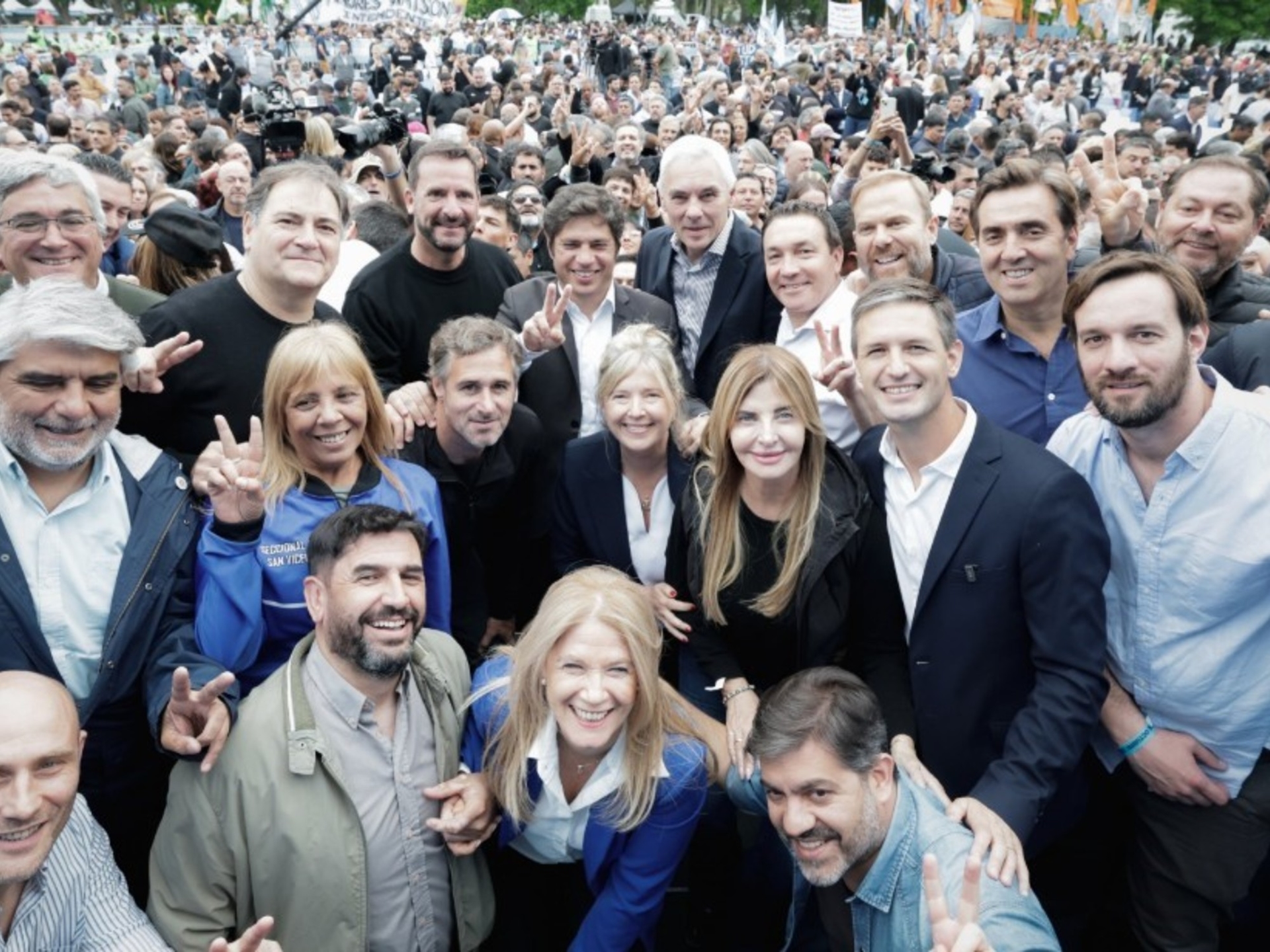 Prefeitos leais a Axel Kicillof criticam Cristina Kirchner: "A decisão de separar as eleições foi a correta."