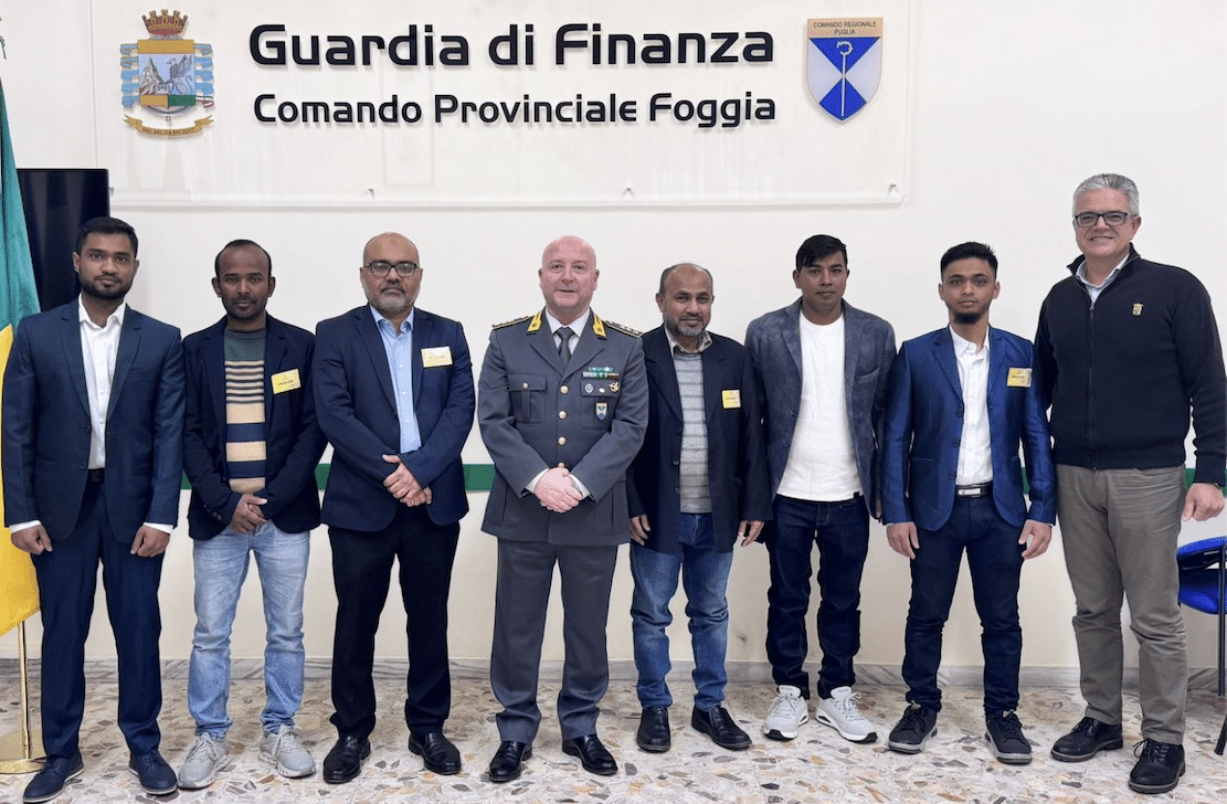 Légalité et intégration : le Centre Islamique de Foggia soutient la Guardia di Finanza.