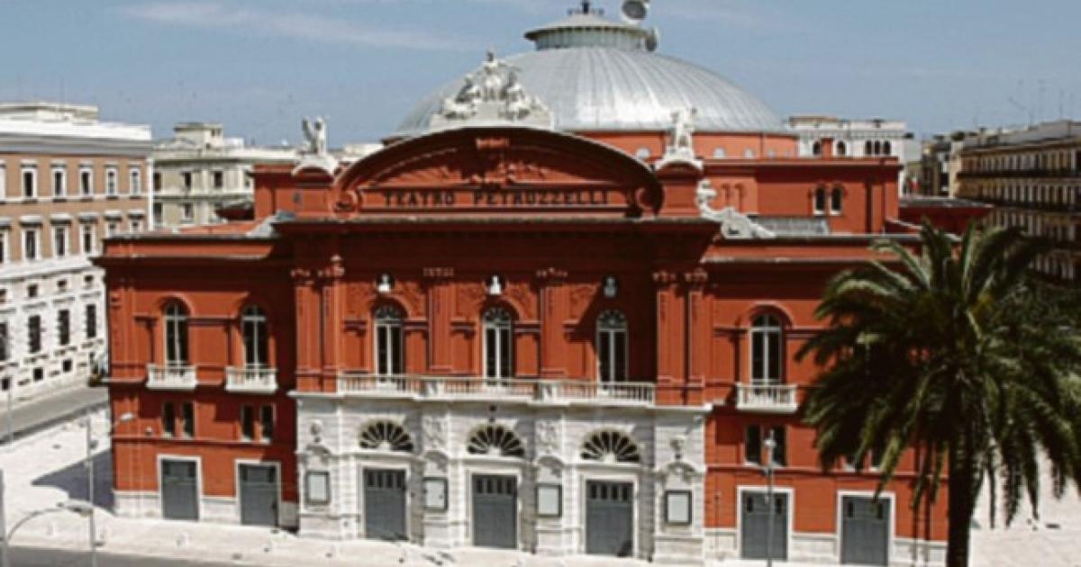Teatro Petruzzelli, uma batalha sobre os honorários do Circolo Unione. O tribunal anula a doação de um dos herdeiros.