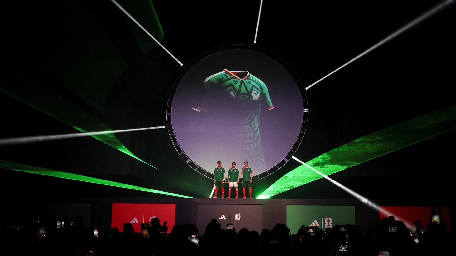 Città del Messico, sette mesi alla Fifa World Cup. All’Atzeca è caccia all’ambulante