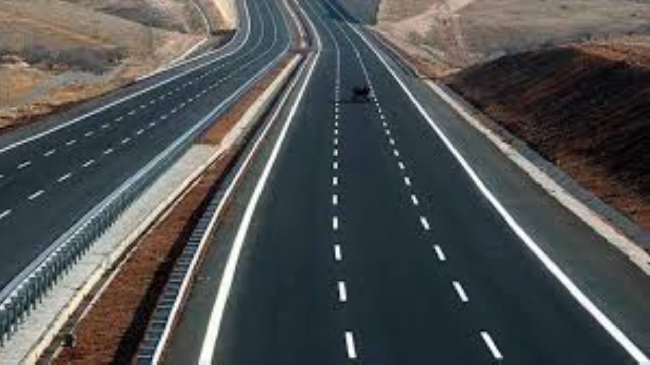 October 14 road condition bulletin: Intensive maintenance and repair work on highways