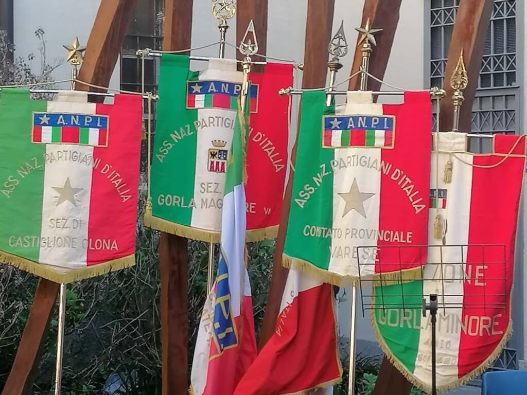 Бусто Арсицио - В Бусто Арсицио прошла презентация книги Клаудио Макки о Сопротивлении Варезе - Досуг - Новости Варезе