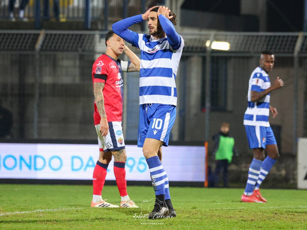 Футбол — «Про Патрия» не смогла победить «Люмеццане», матч на стадионе «Сперони» завершился со счётом 1:1 — Спорт — Новости Варезе